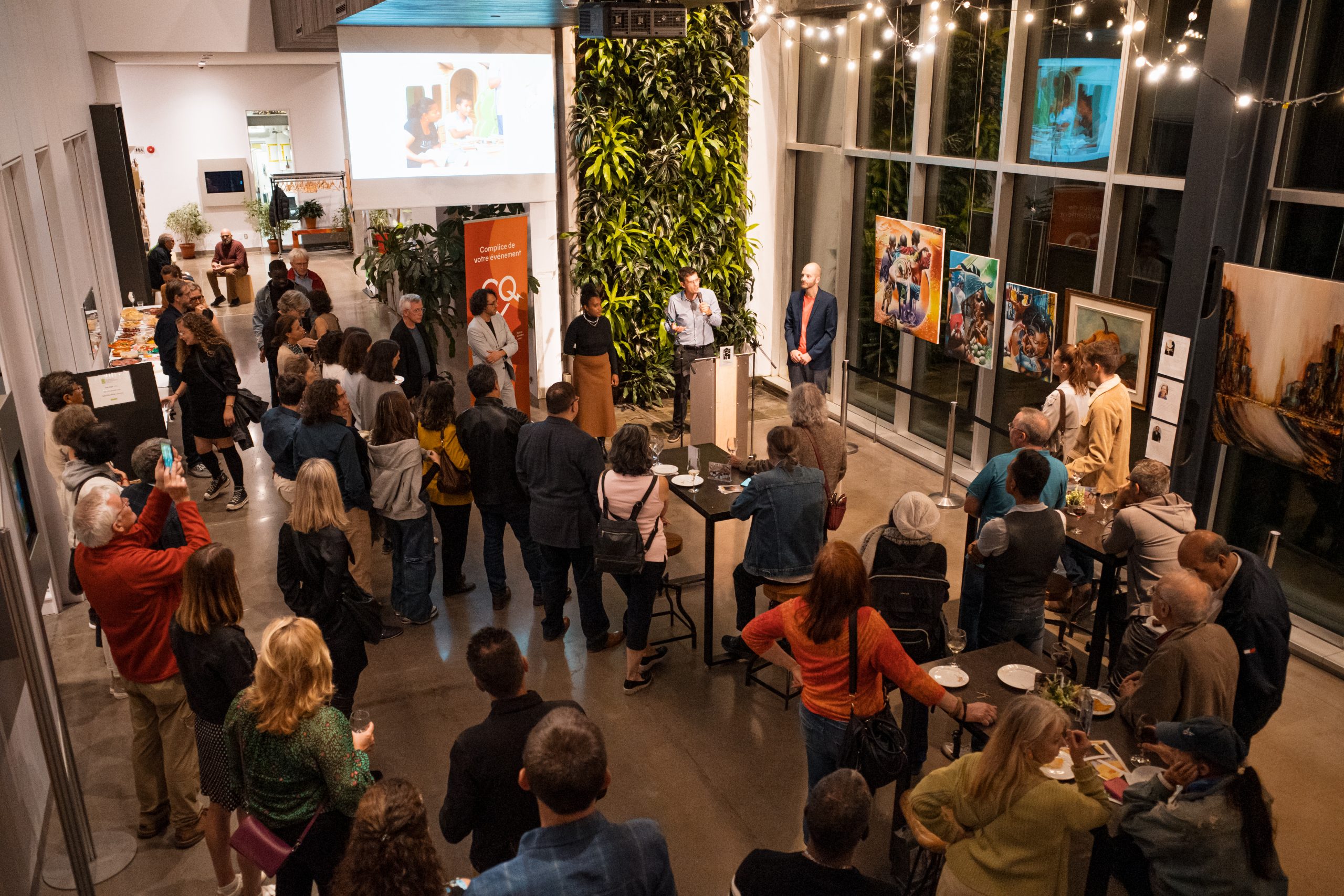A Memorable Opening: Resonance – Women & Children of Ecuador